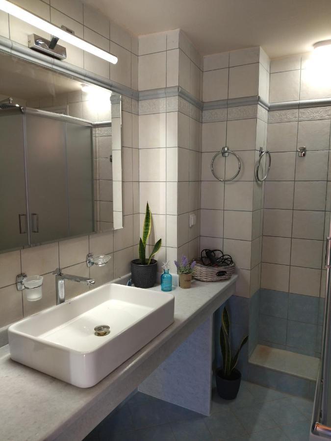 Villa Serenity Vóvikes Екстериор снимка